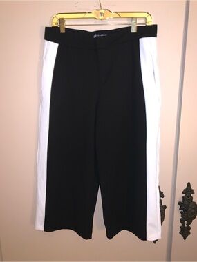 Boom Boom Jeans Black and White Ankle/Cropped Pants